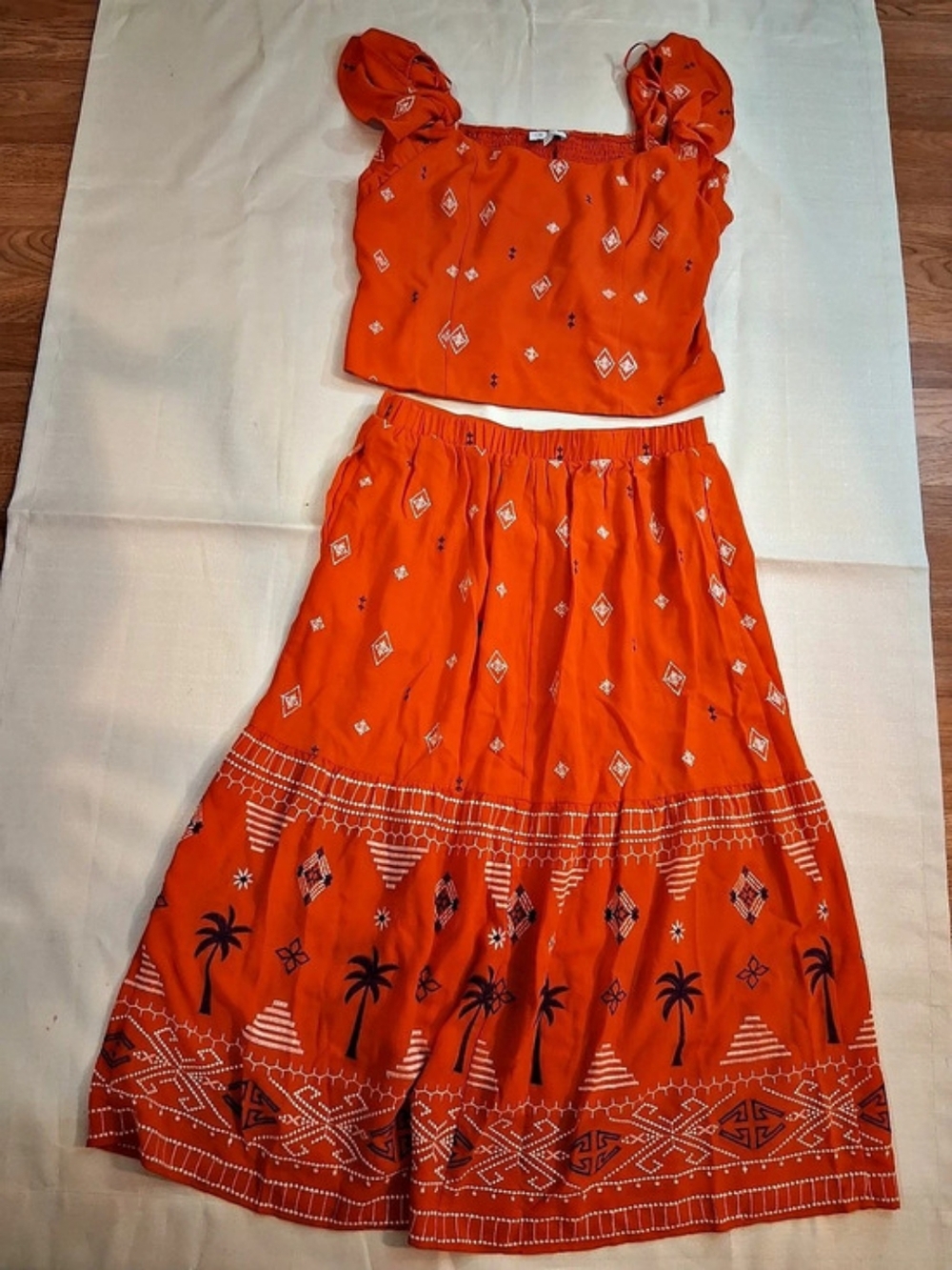 Sofia Jeans by Sofia Vergara Orange Geometric Skirt Set XL NWT